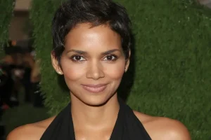 Halle Berry Net Worth: Biography, Career, Family & Lifestyle Insights